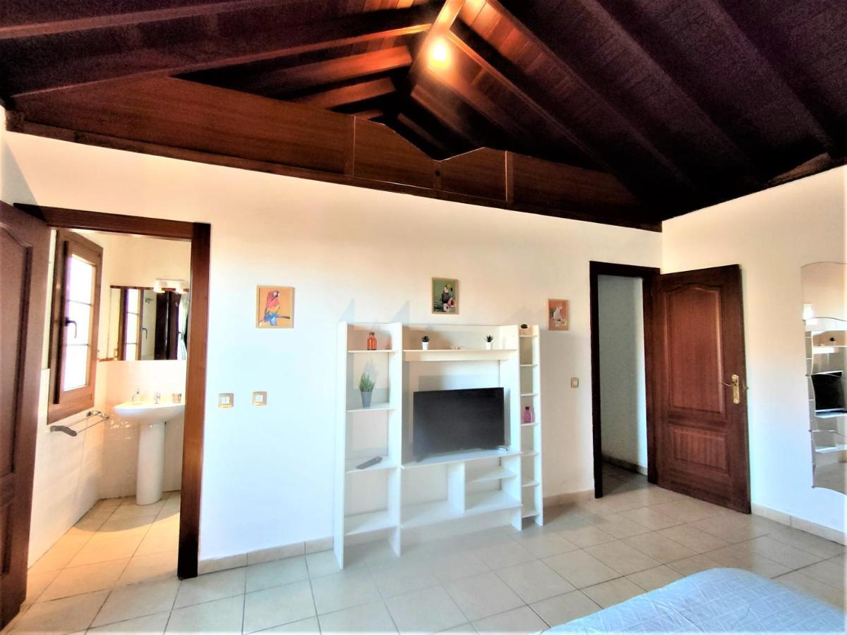 Iam Villaverde La Oliva Buitenkant foto